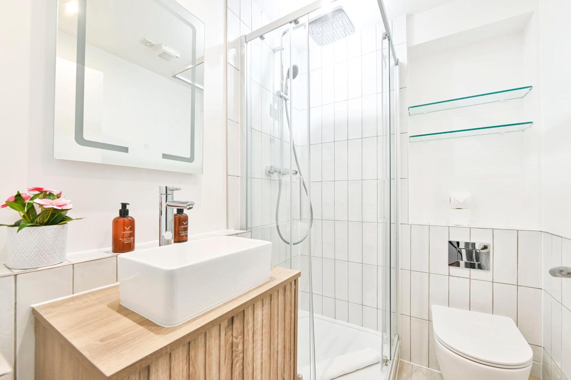 Wonderful Fitzrovia 3 Bed Apartment Londra Dış mekan fotoğraf